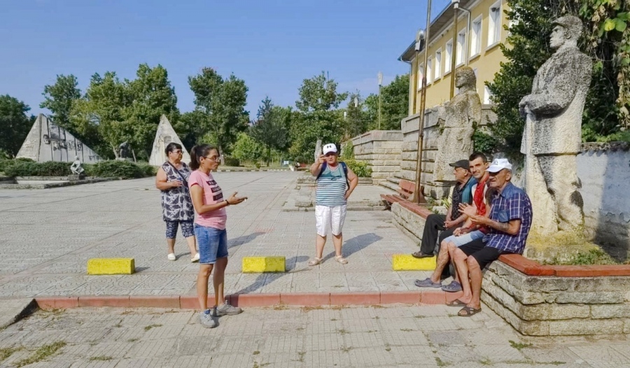 Заради безводие 300 души от Кръстевич блокират пътя от Пловдив за Стрелча и Панагюрище